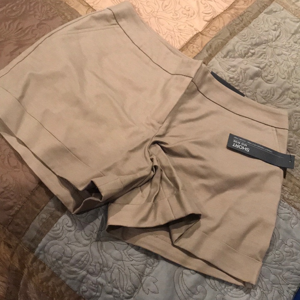 APT. 9 shorts